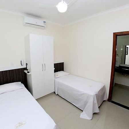 Hotel Central Pôrto Ferreira Esterno foto
